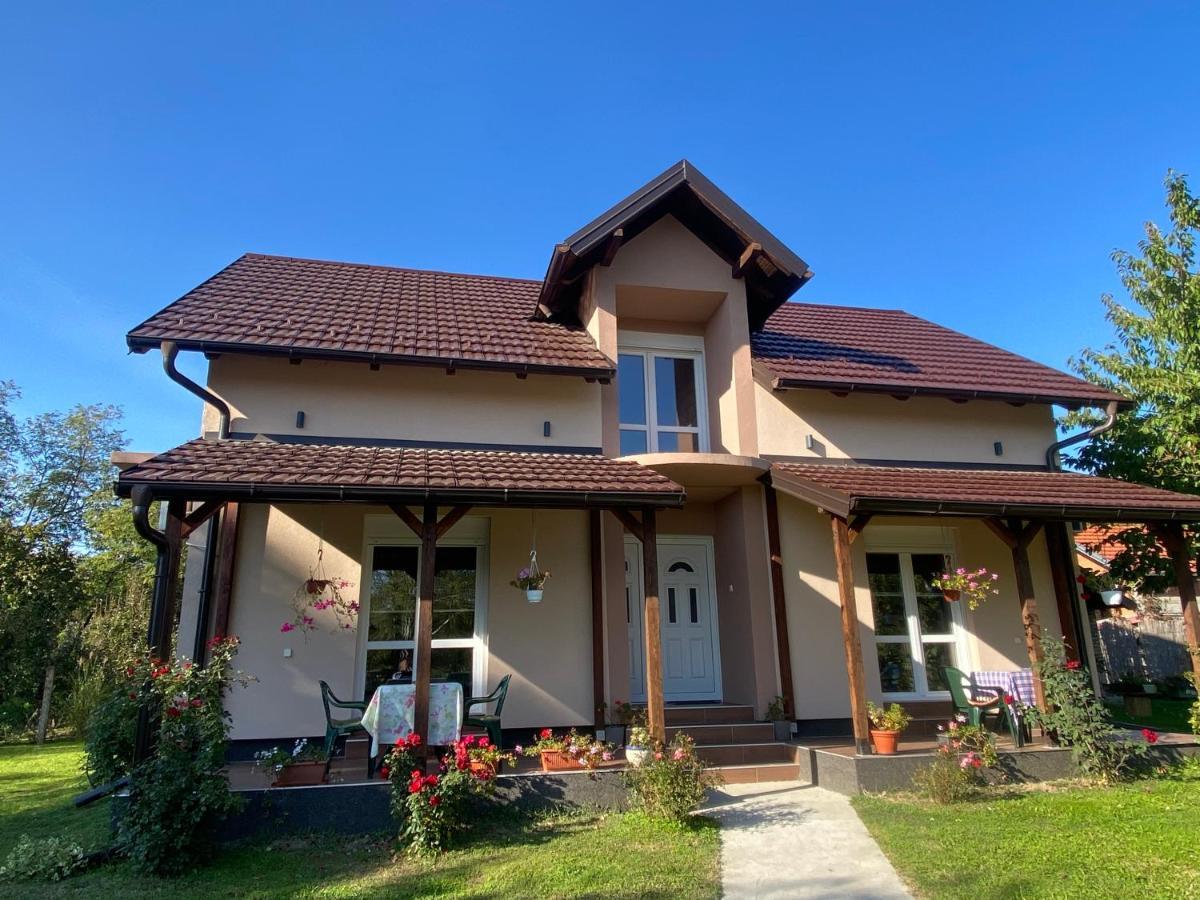 Kod Cika Brke Apartment Vrdnik Ngoại thất bức ảnh